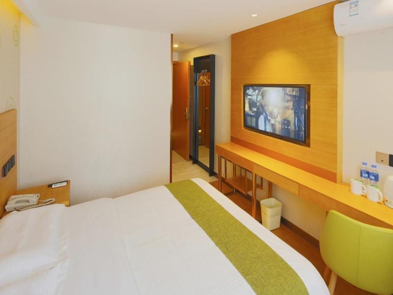 Greentree Inn Shanghai Jingan District Qipu Road Tiantong Road Subway Station Express Hotel Extérieur photo